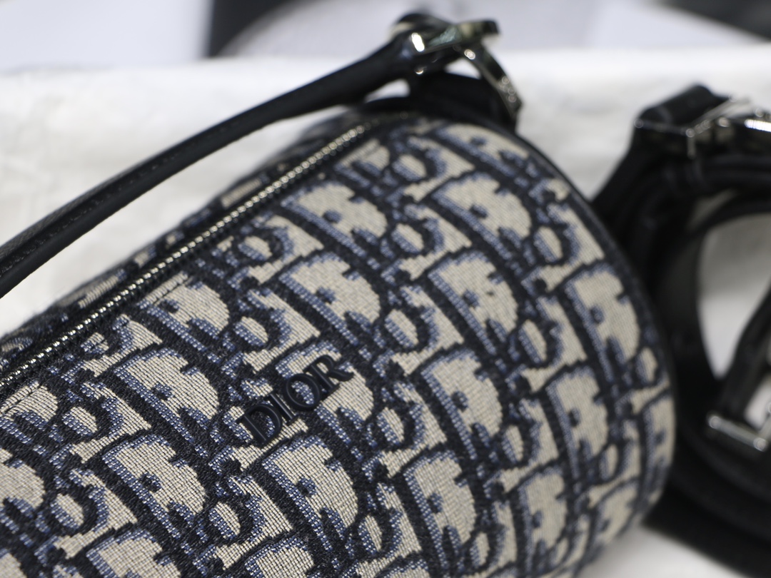 Dior Roller Bag - Image 4