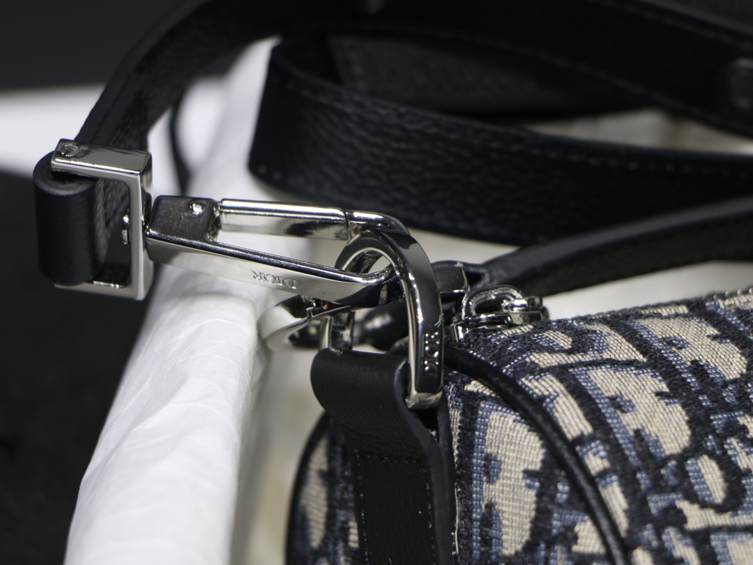 Dior Roller Bag - Image 8