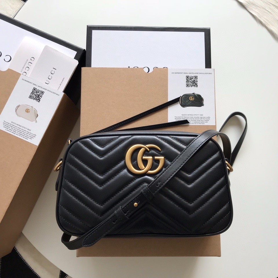 Gucci GG Marmont Small Shoulder Bag
