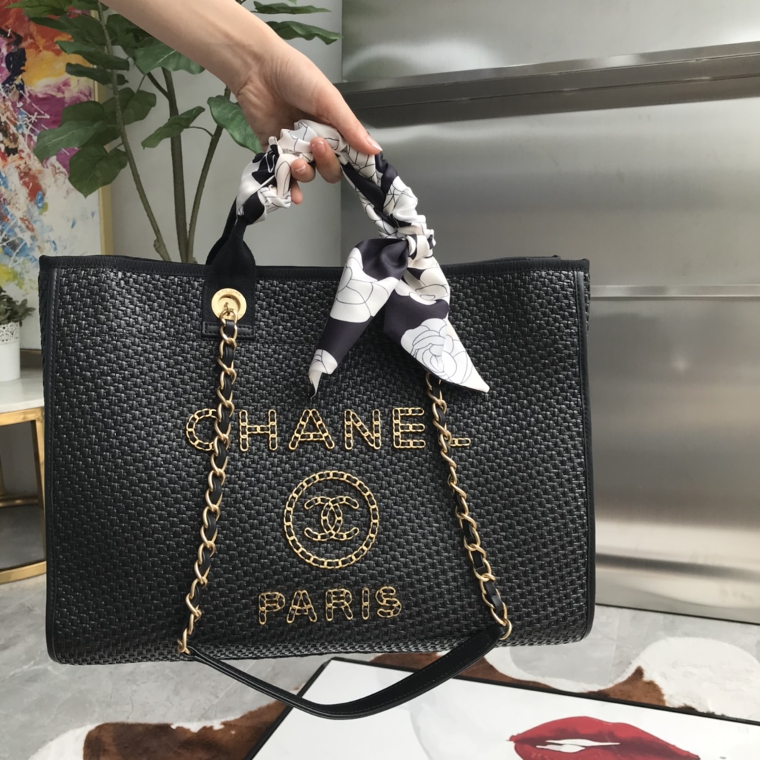 Chanel Tote - Image 5