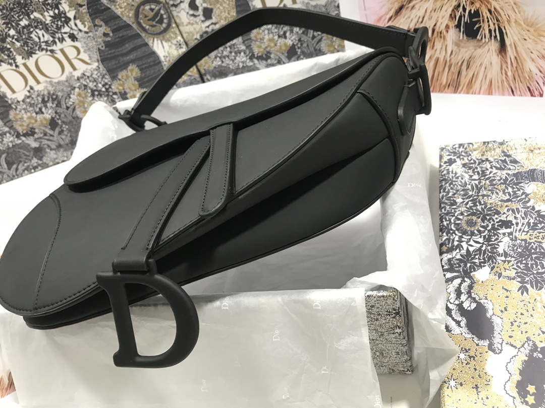 Dior Saddle Bag - Image 4