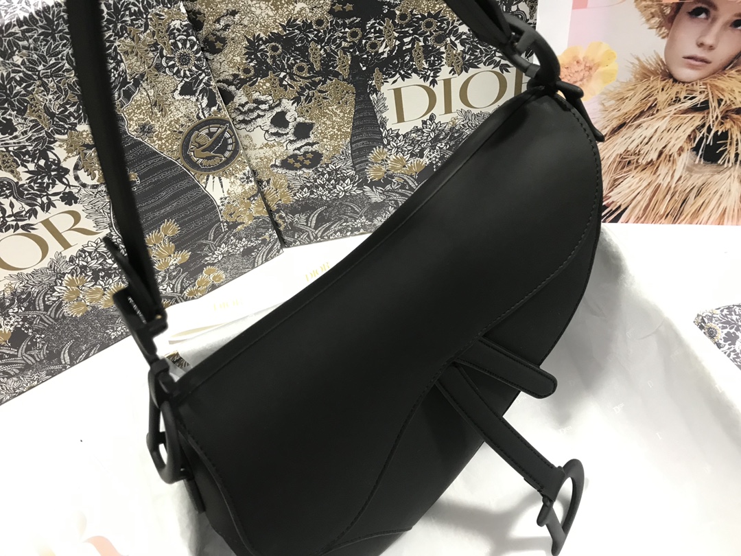 Dior Saddle Bag - Image 6