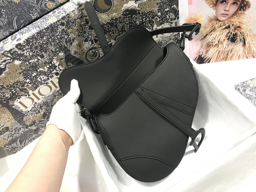 Dior Saddle Bag - Image 7