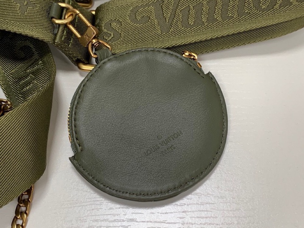 Louis Vuitton New Wave Multi-Pochette Bag - Image 9