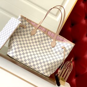 Louis Vuitton Neverfull MM Bag