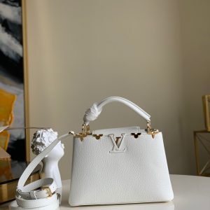 Louis Vuitton MM Capucines Bag