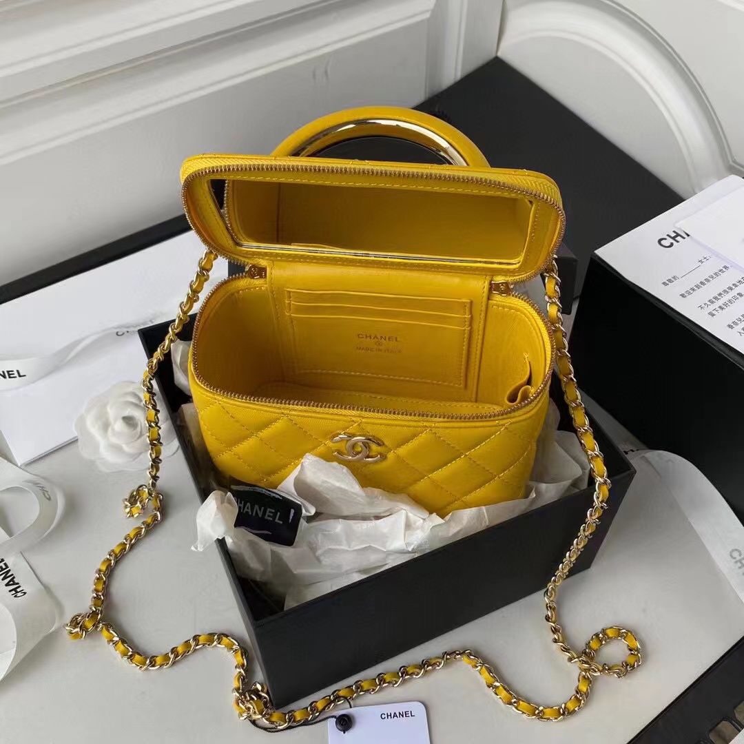 Chanel Cosmetic Bag - Image 3