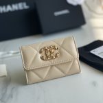 Chanel 19 Kartenhalter with Bag Flap