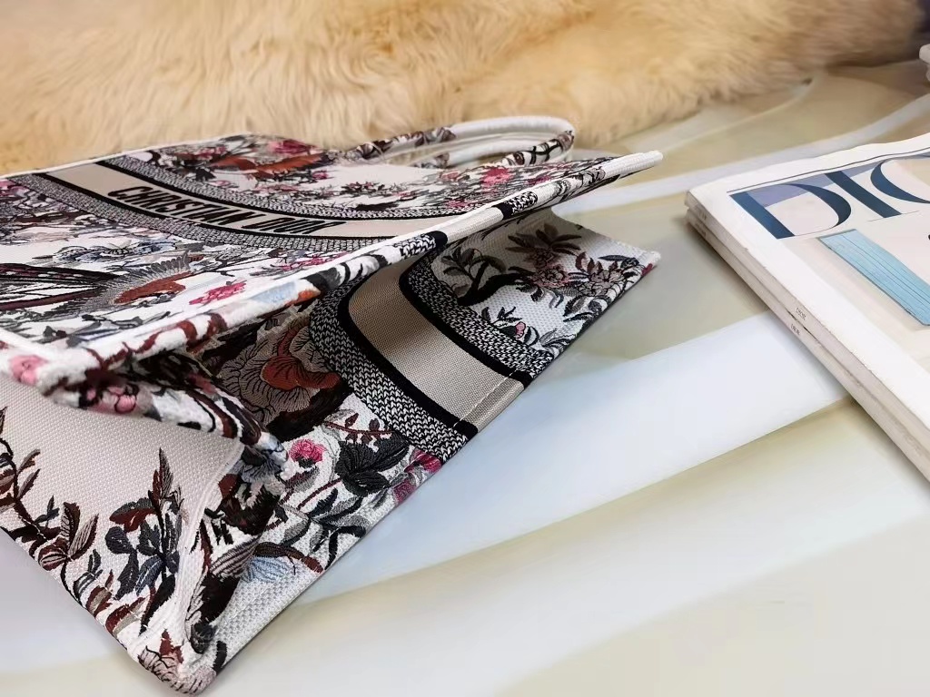 Dior Tote Book Bag - Image 8