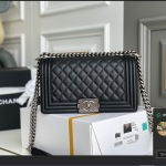 Chanel Junge Lammfell Bag