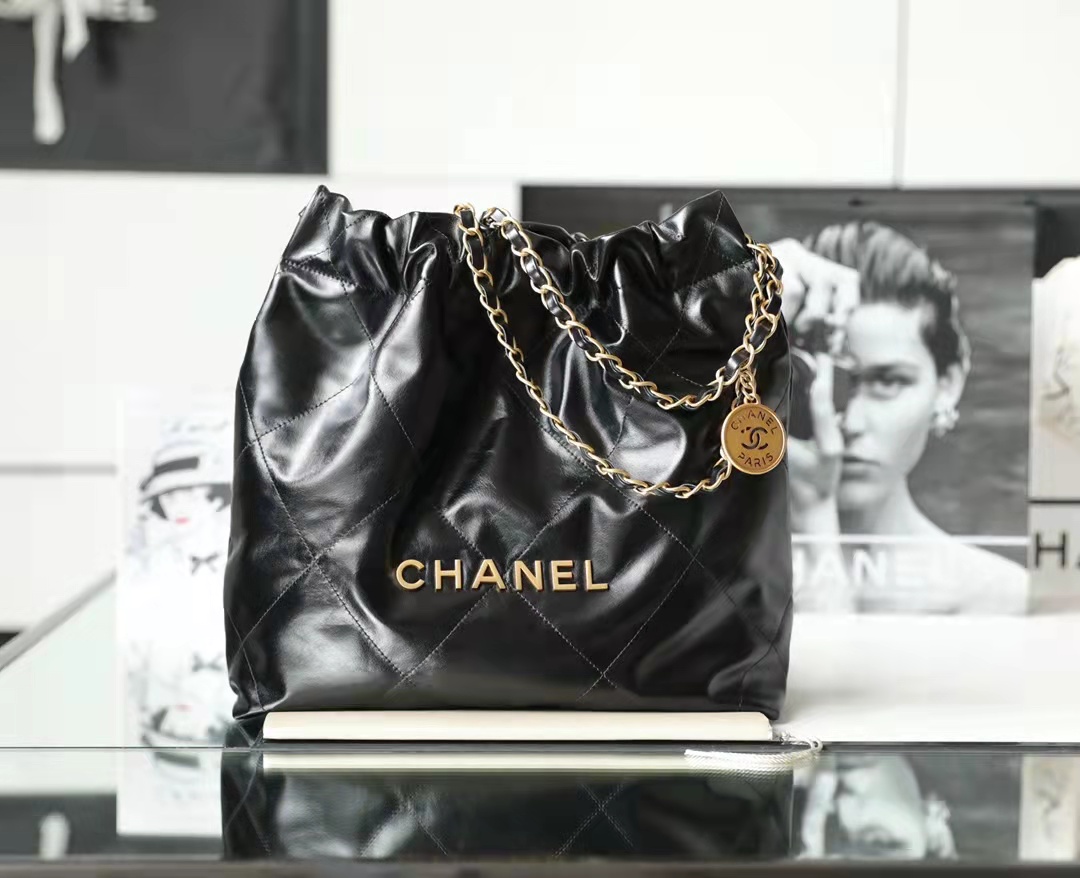 Chanel 22 Medium Bag - Image 2