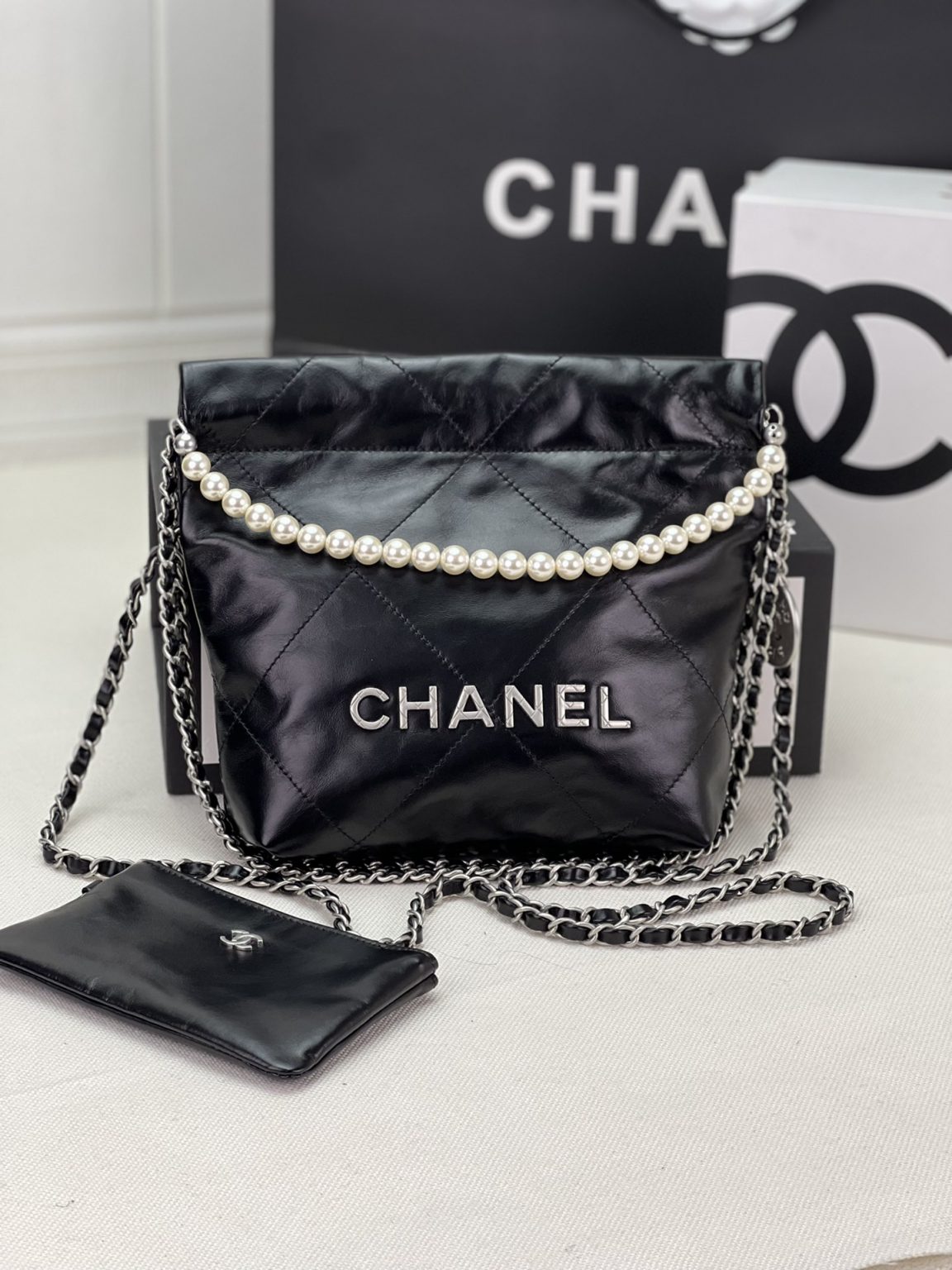 Chanel 22 in Black Caviar Bag
