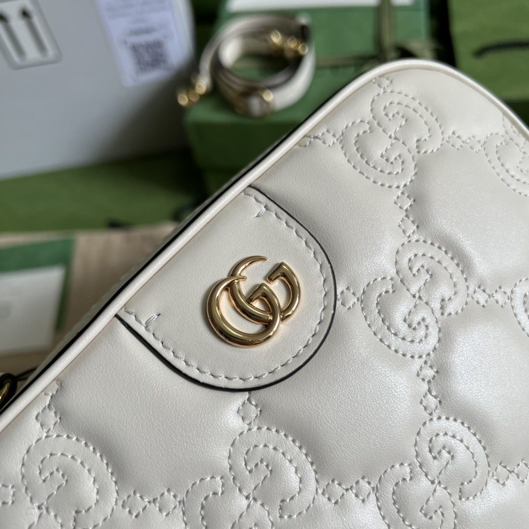 GG Matelasse Leather Small Bag - Image 6