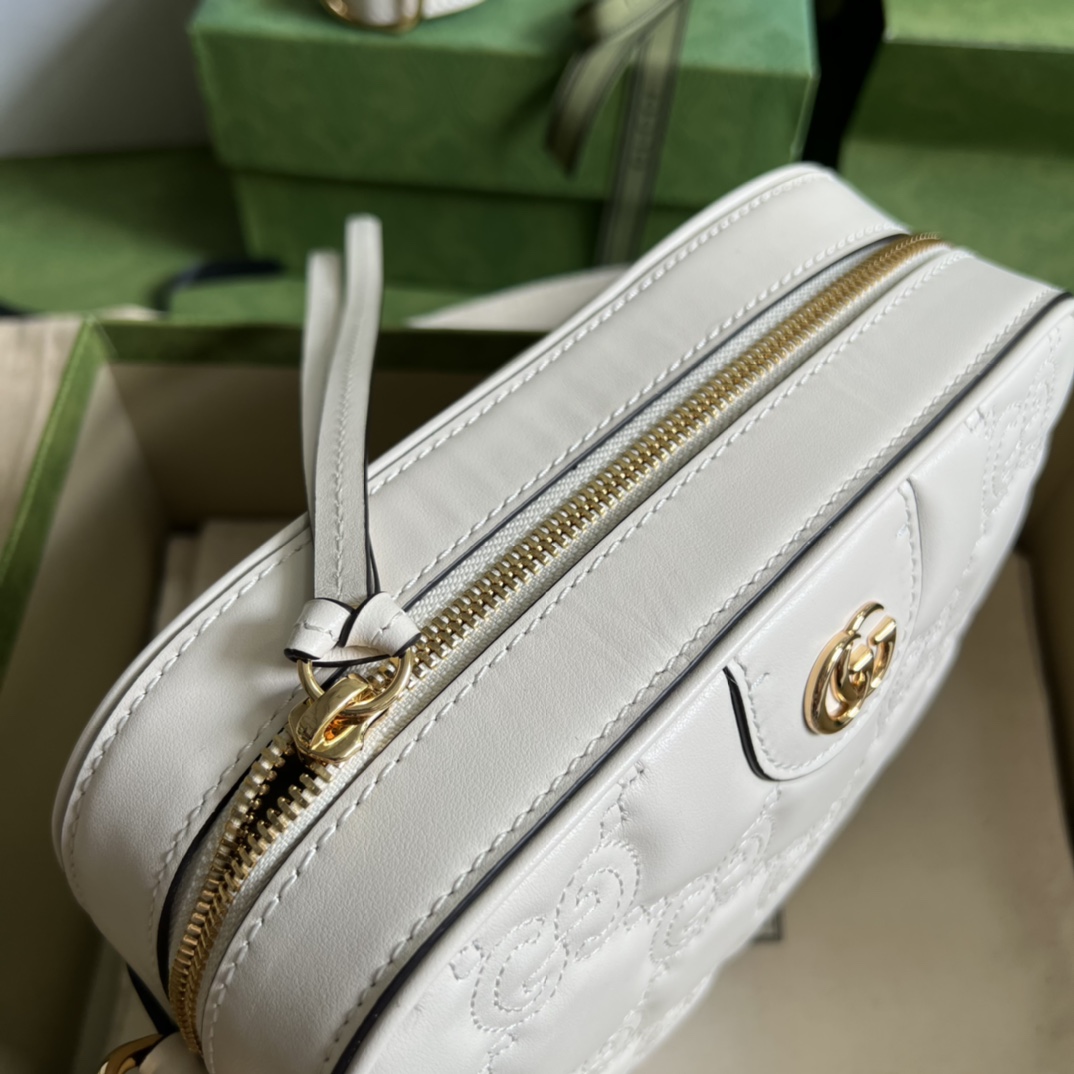 GG Matelasse Leather Small Bag - Image 7
