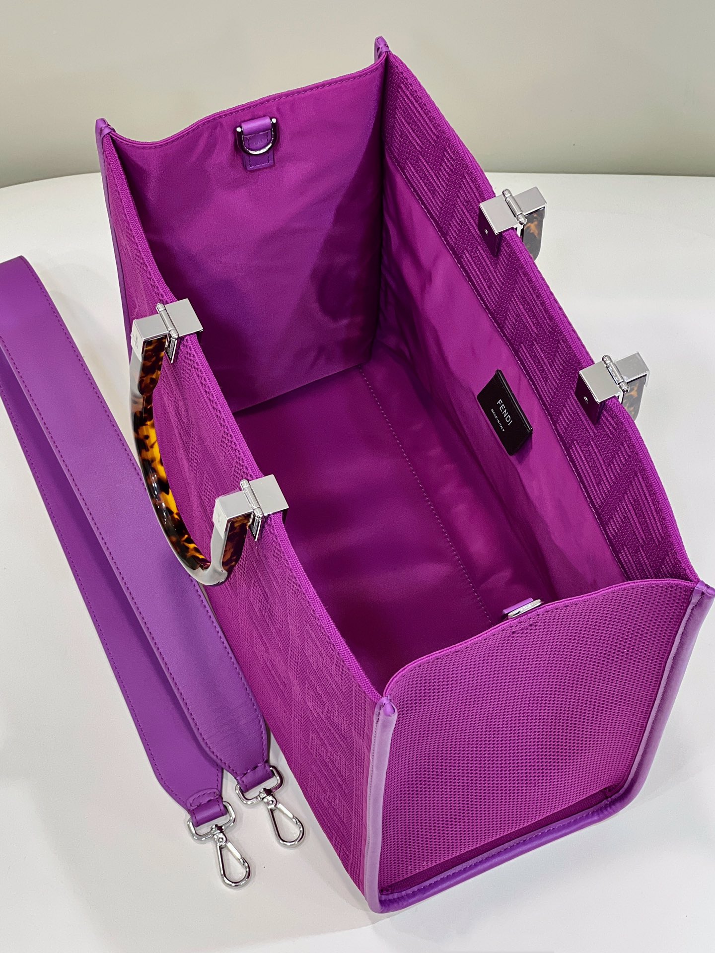 Fendi Sunshine Tote - Image 9