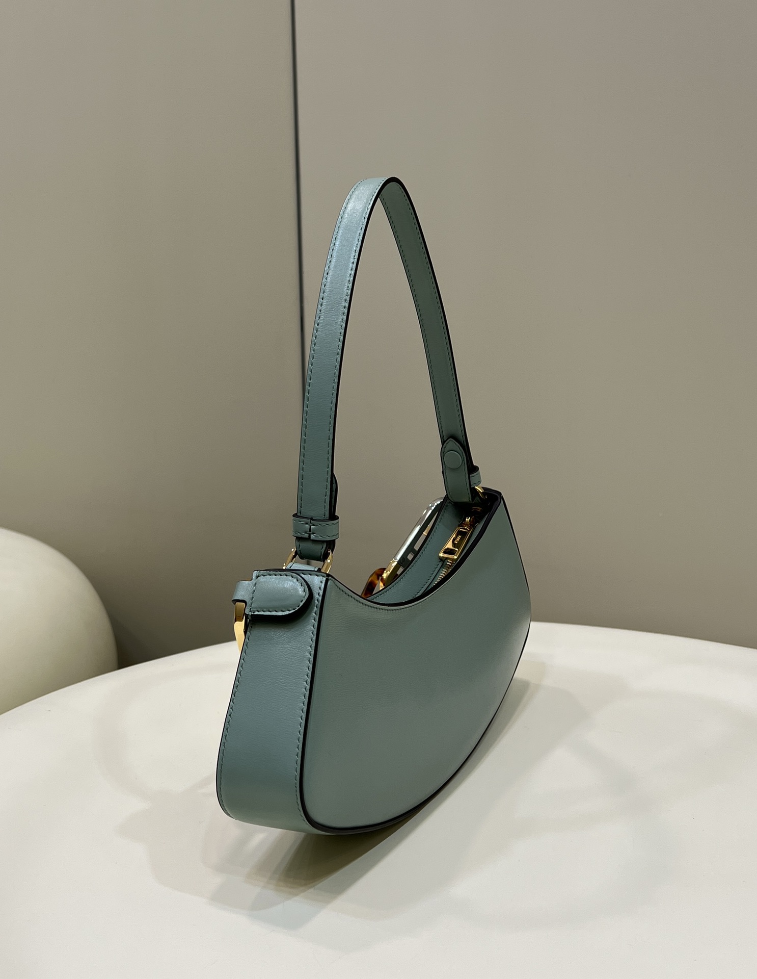 Fendi O'Lock 8 Bag - Image 3