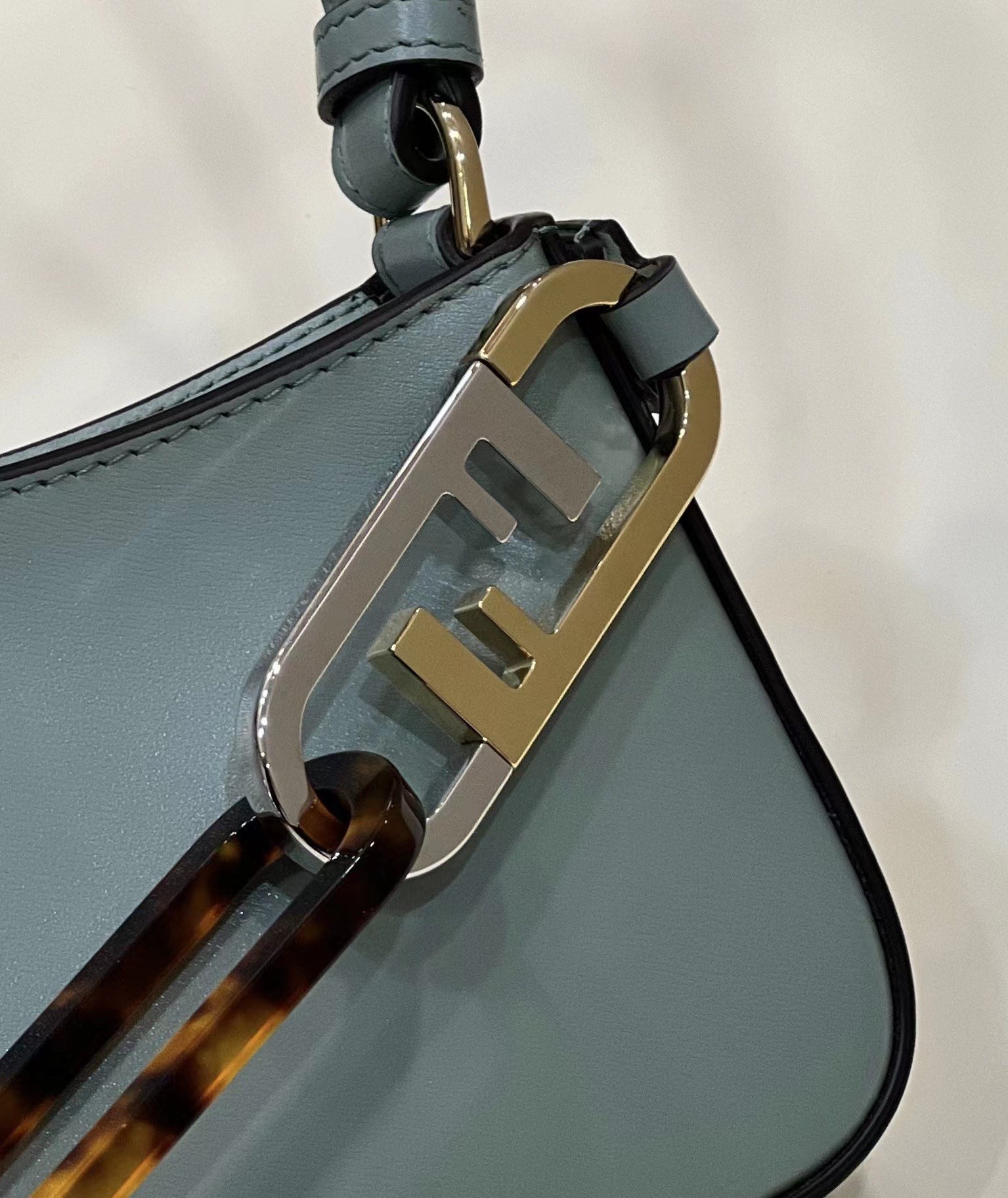Fendi O'Lock 8 Bag - Image 7