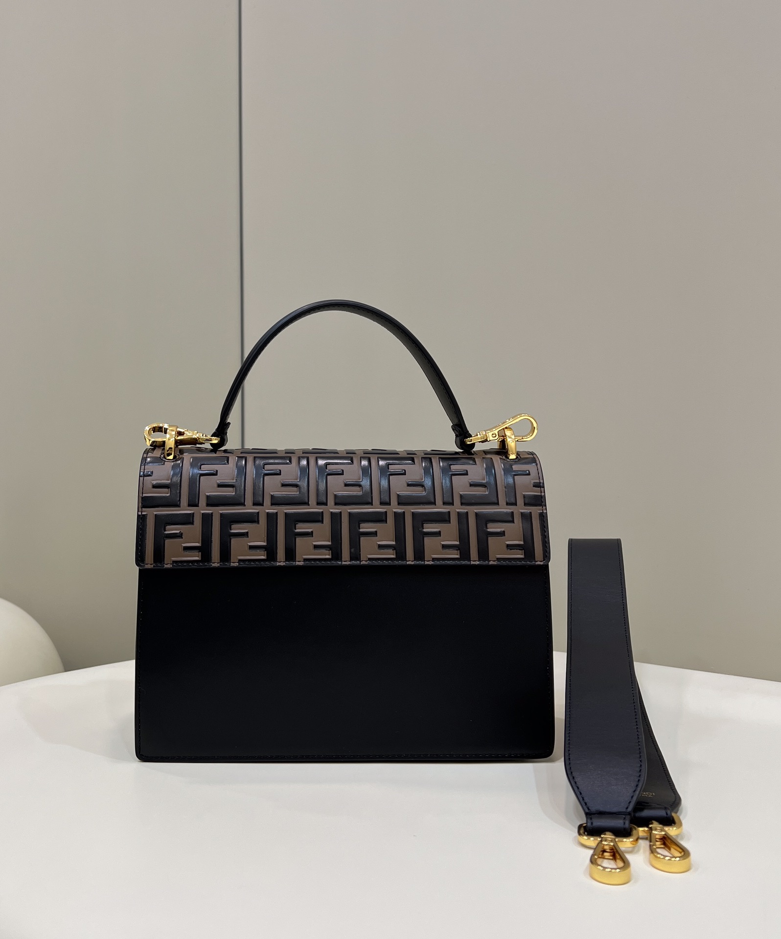 Fendi Kani Bag - Image 2