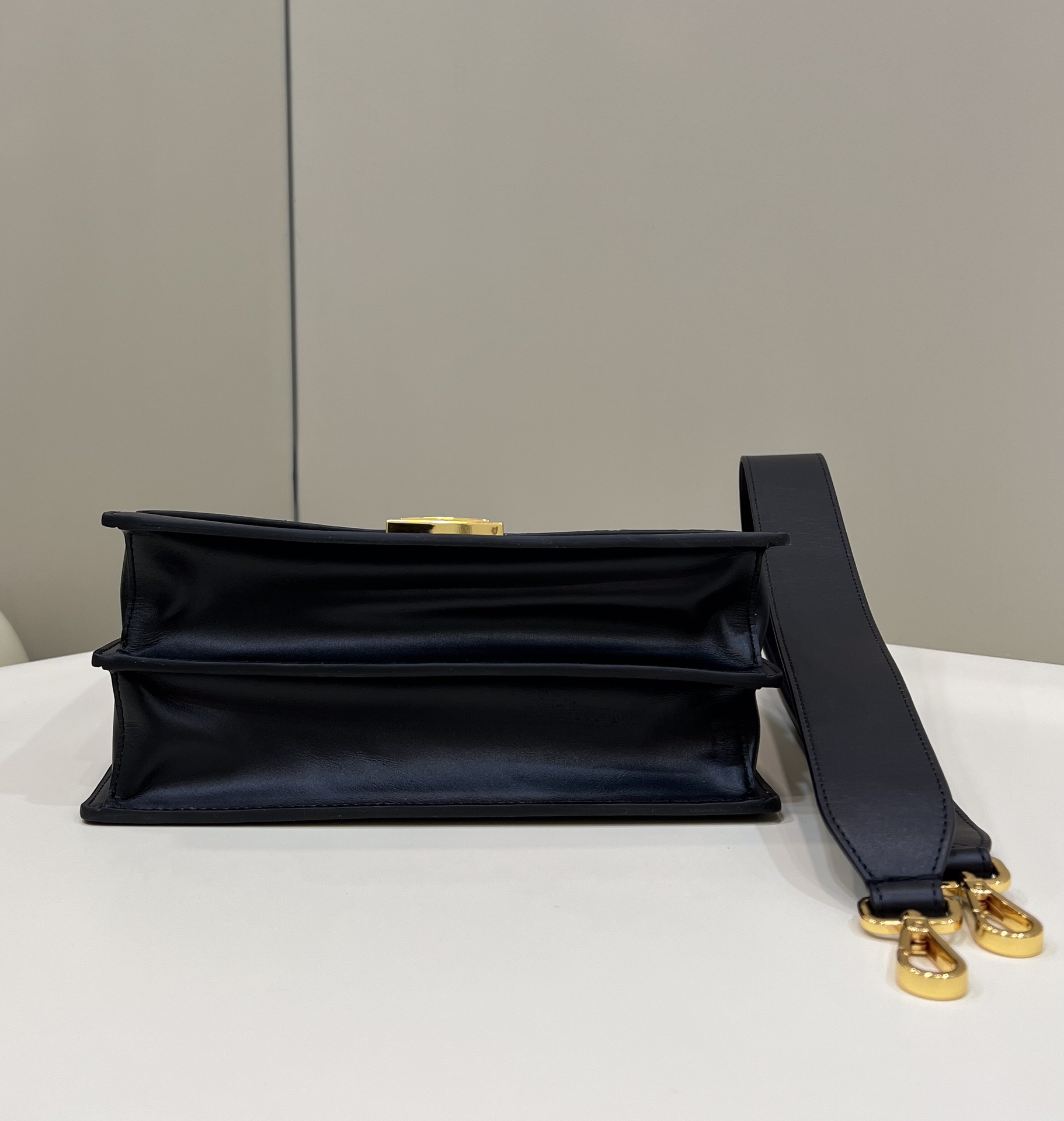 Fendi Kani Bag - Image 3