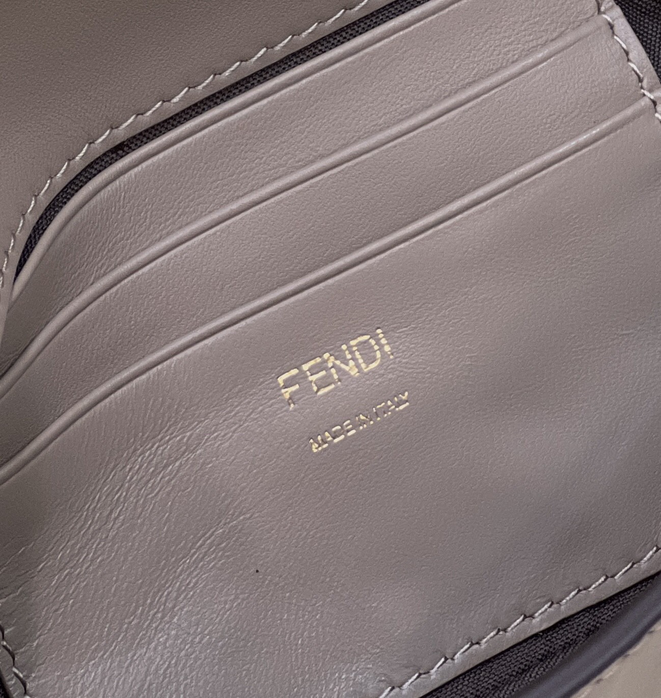 Fendi Baguette 5 Bag - Image 6