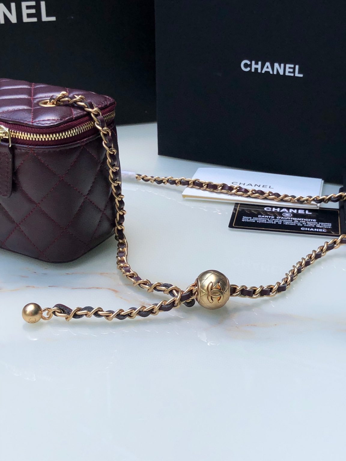 Chanel Classic Vanity 22C Bag with Chain - Image 7