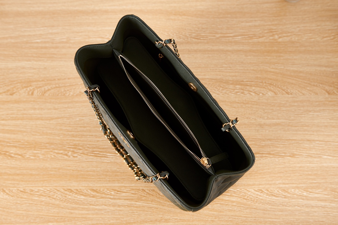 Chanel Tote - Image 6