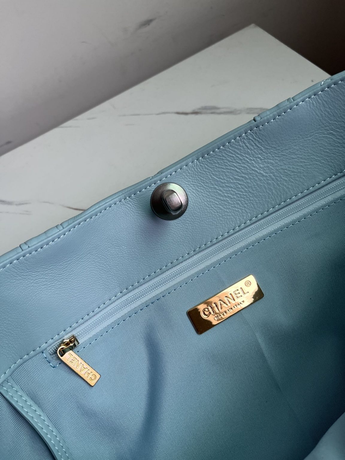 Chanel Shopping Bag 19 - Image 7