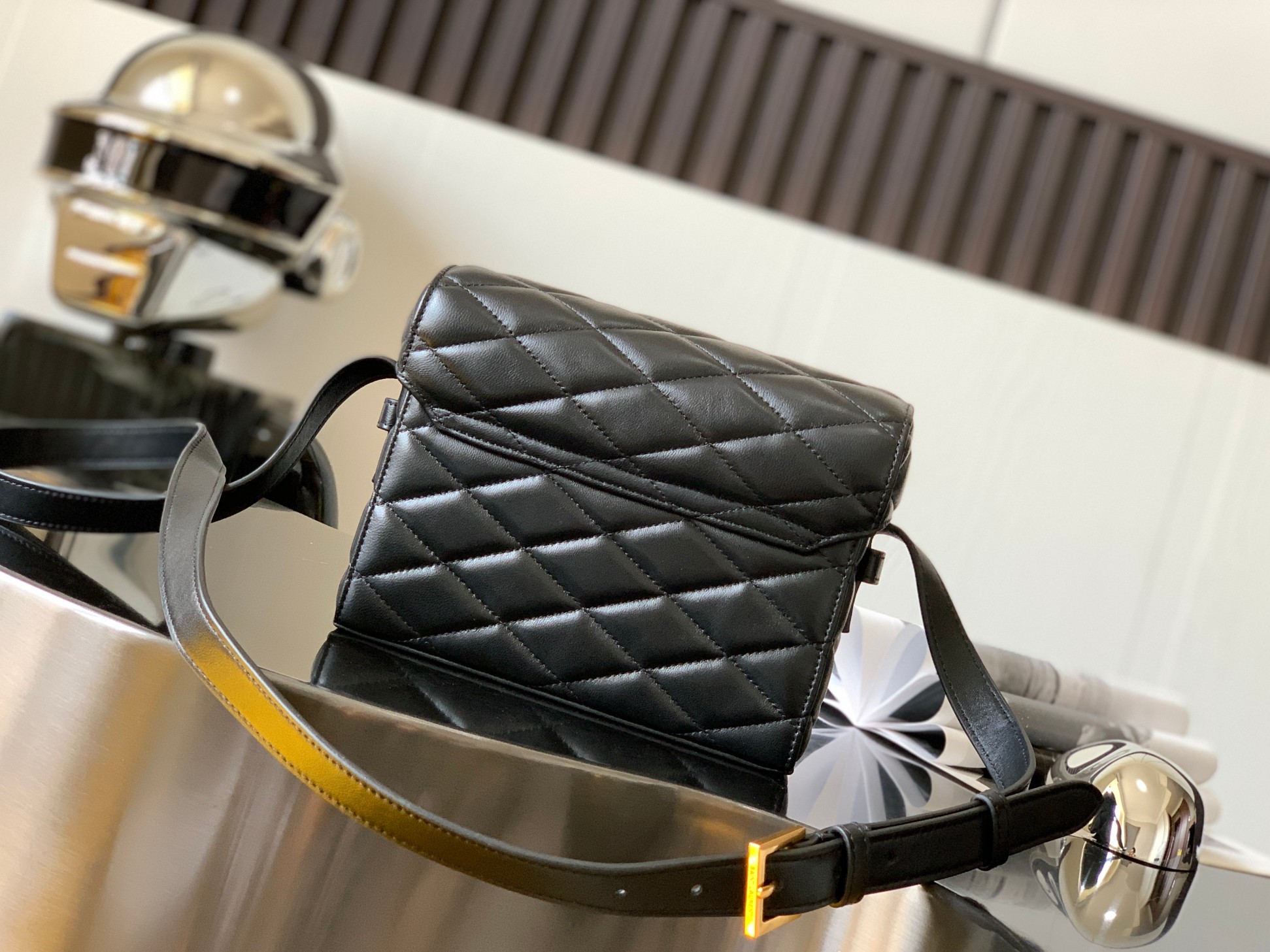 June Box in Quilted Patent Leather Bag - Image 2
