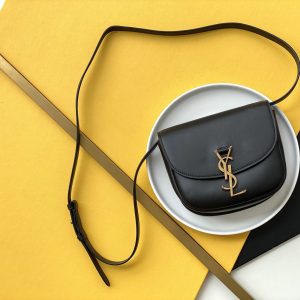 Aia Small Satchel in Smooth Vintage Leather Bag