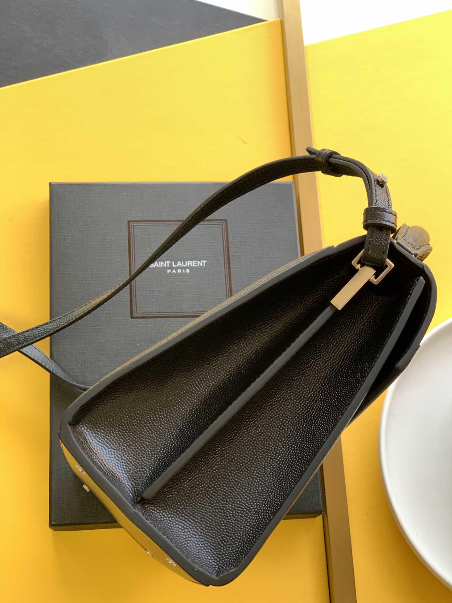 Cassandra Medium Top Handle Bag in Grain de Poudre Embossed Leather - Image 4