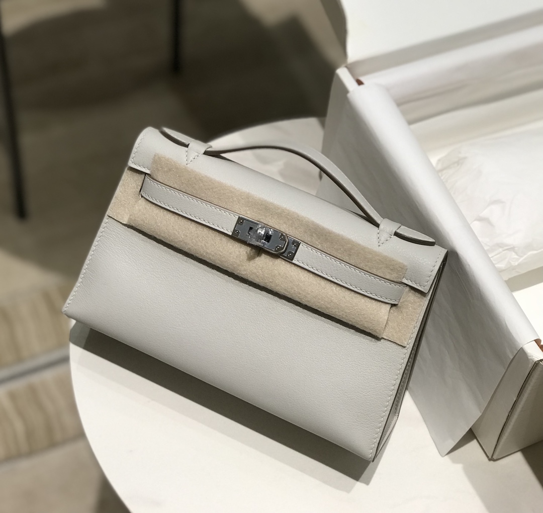 Hermès Kelly Pochette Bag