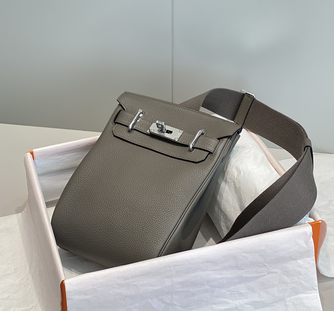 Hermès Hac a Dos Bag - Image 4