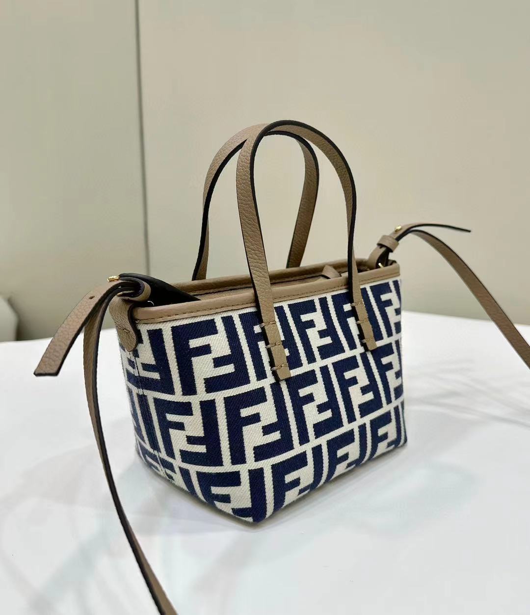 Fendi Small Tote - Image 8