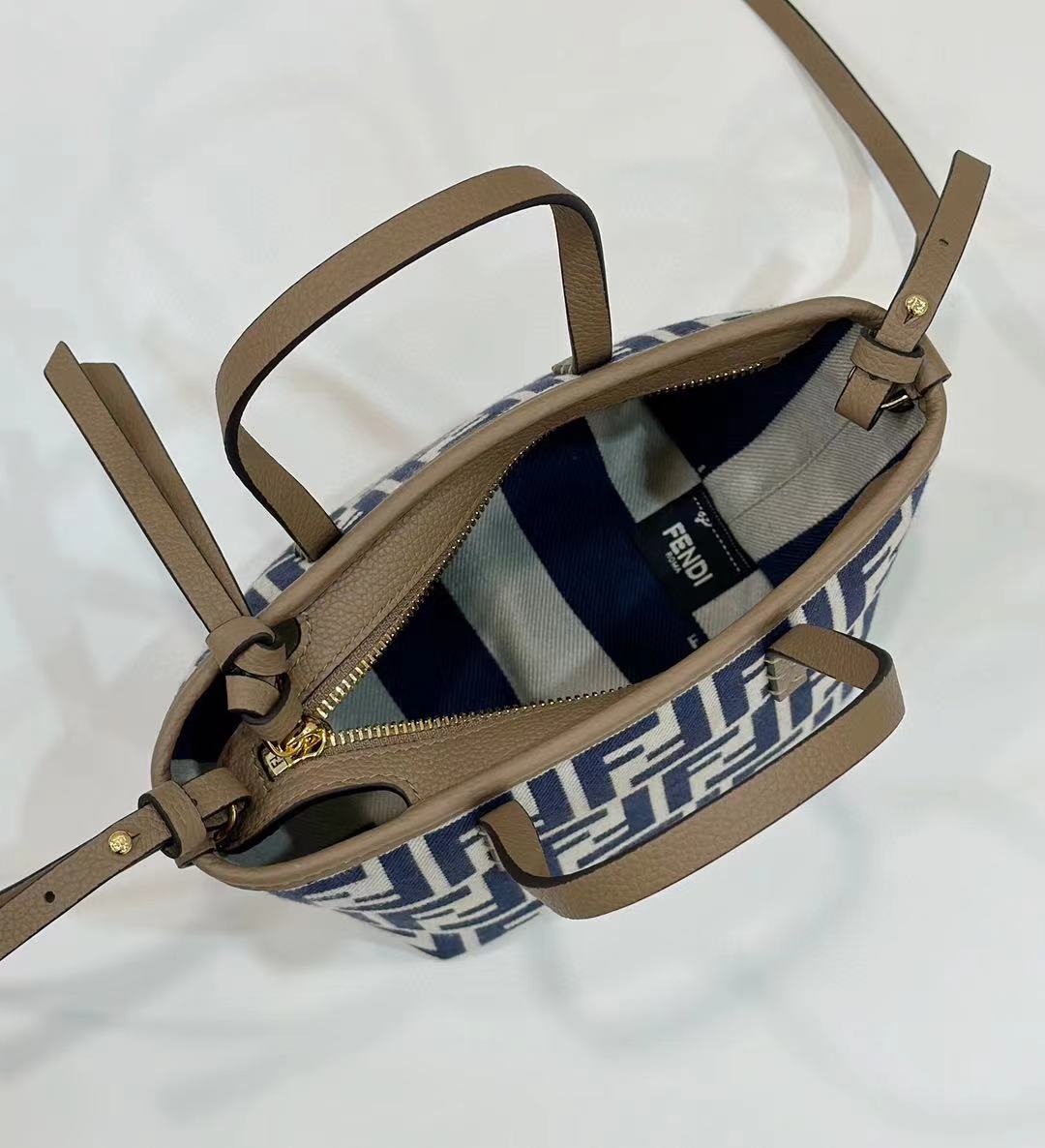 Fendi Small Tote - Image 9